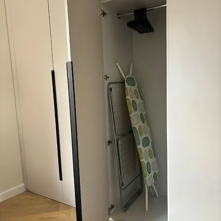 Elegant Center Apartment Riga